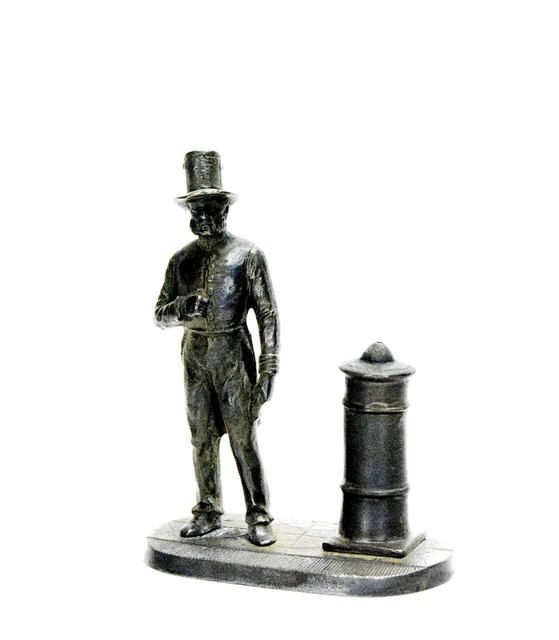 VIENNA BRONZE ZIMMERMAN Gentleman with Tall Hat Figure Match Holder £