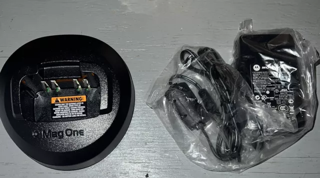 Motorola MAG ONE Radio Desktop Charger PMLN5041A BASE ONLY