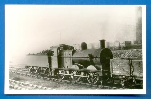 BR 43292  AT UNKNOWN LOCATION.PHOTOGRAPH 9 x 14cms