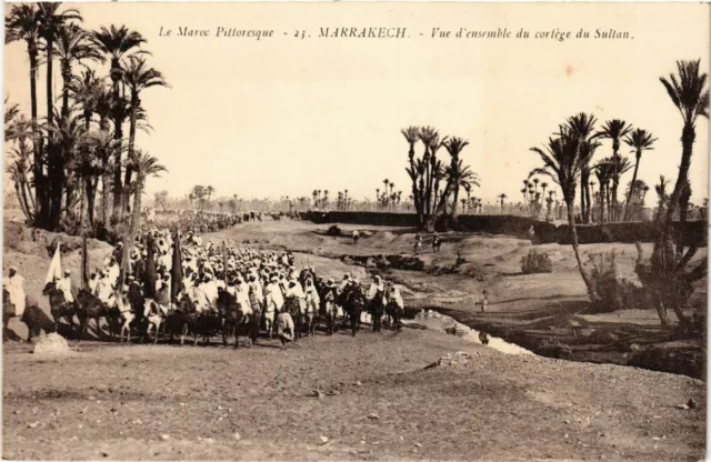 CPA AK Marrakech - Vue d'Ensemble du Cortege du Sultan MAROC (963626)