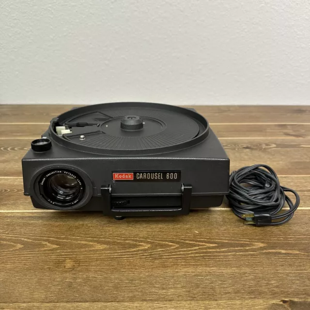 Kodak Carousel 600 Slide Projector w/ Extra Lens’s and Power Cord - Works Great!