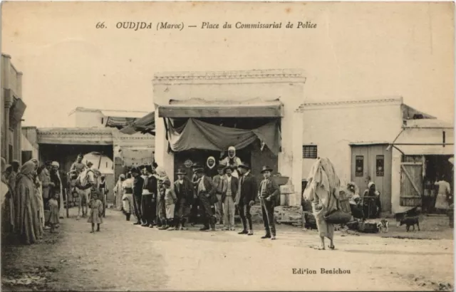 CPA AK MOROCCO OUDJDA Place du Commissariat de Police (31185)