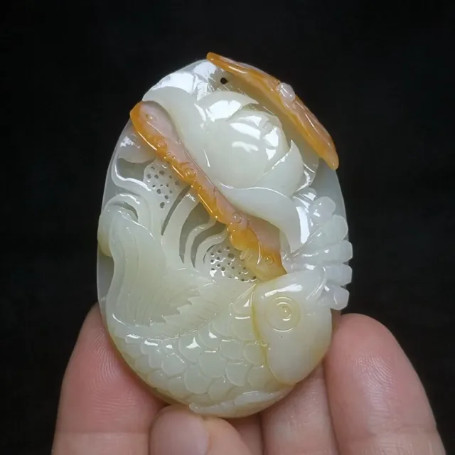 100% Natural China Jade Hand-carved Pretty Flower Lotus Fish Necklace Pendant