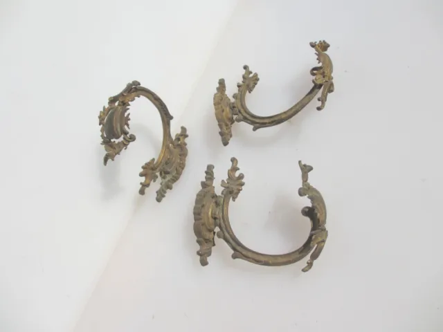 Antique Brass Curtain Tie Backs Hooks French Old Victorian Rococo Leaf Vintage 3