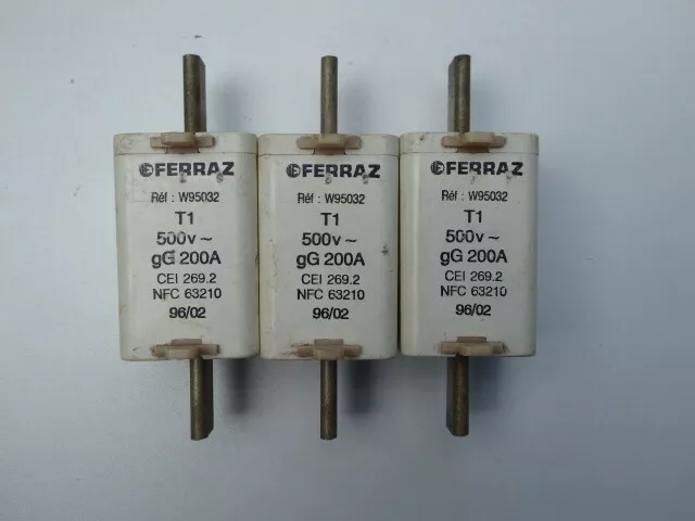 3 fusibles à couteau T1 200A 500V gG FERRAZ