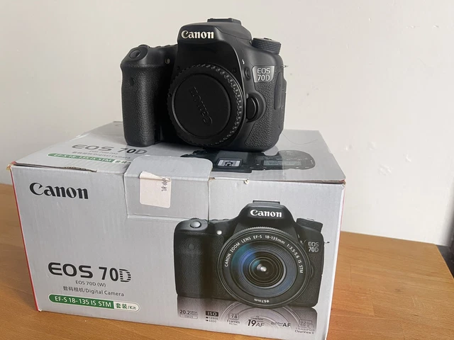Canon EOS 70D 20,2 Mpix Appareil Photo Reflex Numérique - Noir (Boîtier Nu)
