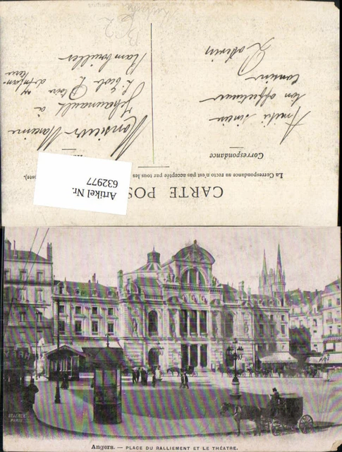 632977,Angers Place du Ralliement et le Theatre Theater Kutsche France