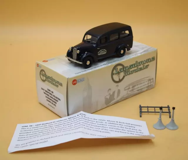 Lansdowne Models LDM 98 1:43 1947 Bedford Utilecon Moore and Bush Loudspeaker