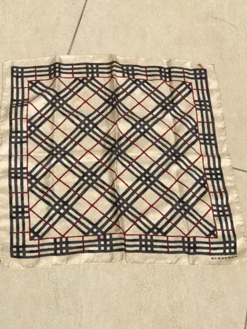 Ancien foulard carré de soie Burberry vintage silk scarf