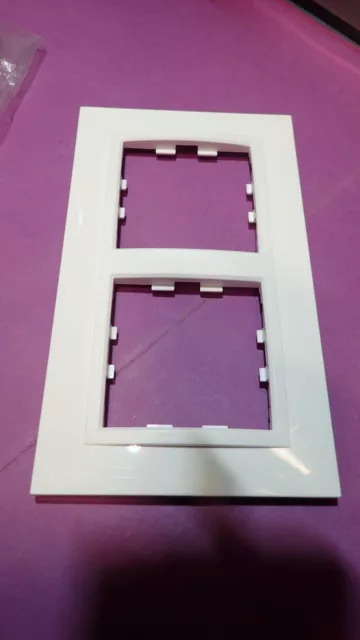 Hager Kallysta WKN808 - Plaque Epure Double coloris BLANC NEVE Verticale 71mm