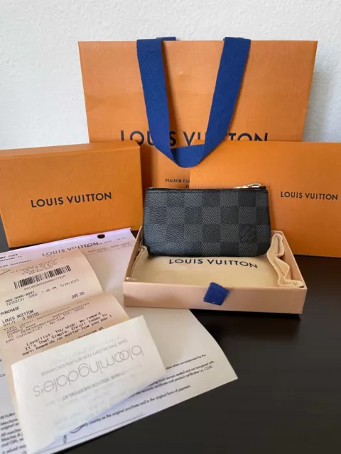 Replica Louis Vuitton Pochette Cle Damier Graphite N60155  Louis vuitton  pochette, Louis vuitton, Zip around wallet