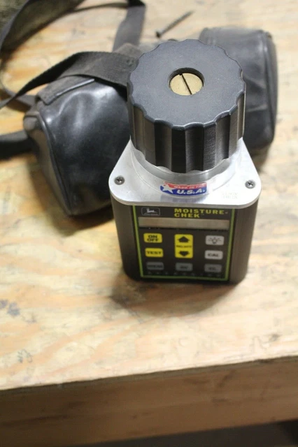 WORKING John Deere  Moisture Chek Grain  Tester Corn Beans Wheat
