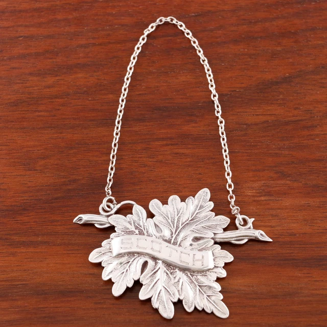 Figurativa Botella De Plata Esterlina Americana Etiqueta Forma De Hoja De Uva ""Escocés"" Sin Mono
