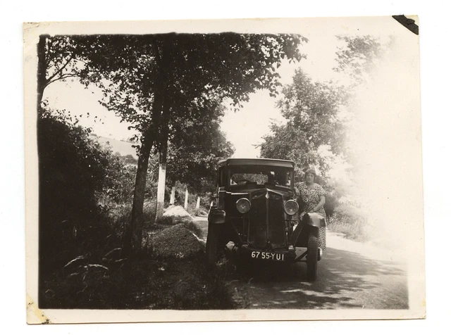 antique car portrait woman - antique amateur photo year. 1937