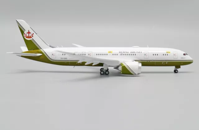 JC Wings 1:400 Brunei Government B787-8 Dreamliner BBJ VIP 'Flaps Down' V8-OAS 3