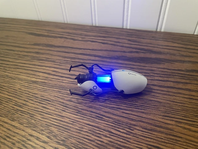 Portal 2 Aperture Science Portal Gun Replica Tiny NECA