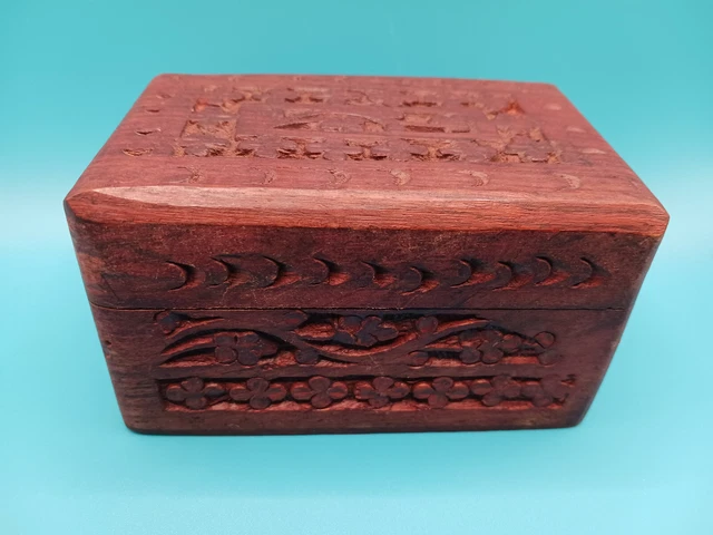 Boîte à Bijoux En Bois D'acacia Sculptée à La Main - Dimensions 7,62x7,62x10,16 Cm - Cadeau Traditionnel Et Boîte à Souvenirs