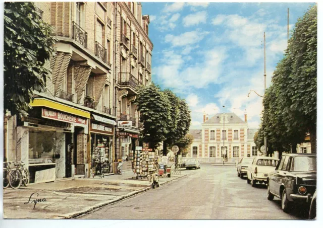 CORMEILLES EN PARISIS - CPA 95 - Cp années 1970  Boucherie Avenue Foch & Gare