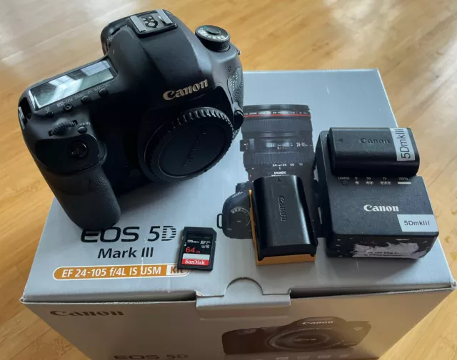 Canon EOS 5D Mark III 21.1MP Digital Camera Body w/Accessories and Box