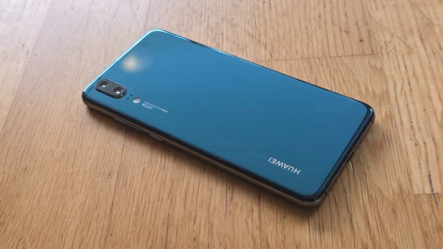 HUAWEI P20 - 128 GB - Blue (Unlocked) Excellent Condition