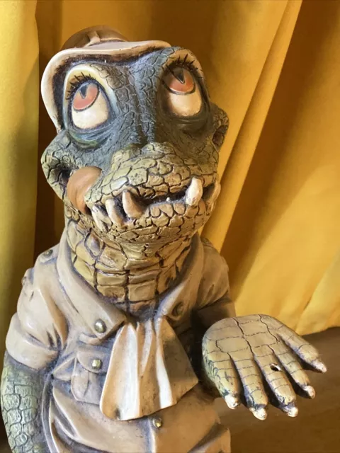 CROCODILE BUTLER Aligator Butler Statue.  tray missing