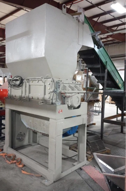 150 HP Nelmor Granulator / Infeed Conveyor