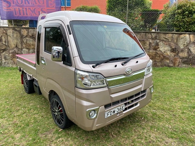 Daihatsu Hi-Jet 4x4 Automatic Apple Car Play