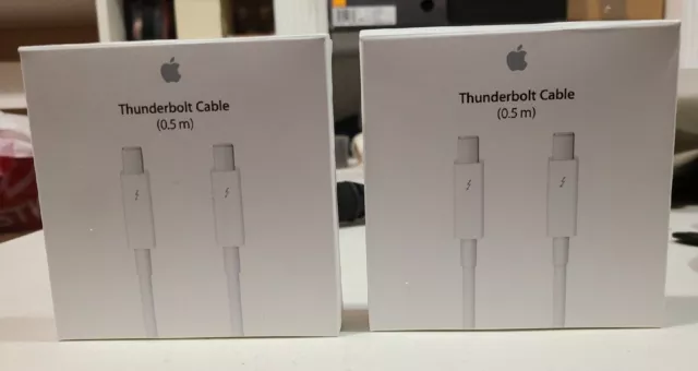 Apple Thunderbolt Cable (0.5 m) - White (New/Open Box)    Lot #2