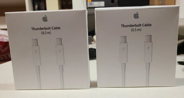 Apple Thunderbolt Cable (0.5 m) - White (New/Open Box) Lot #2 Apple Thunderbolt Cable (0.5 m) - White (New/Open Box) Lot #2