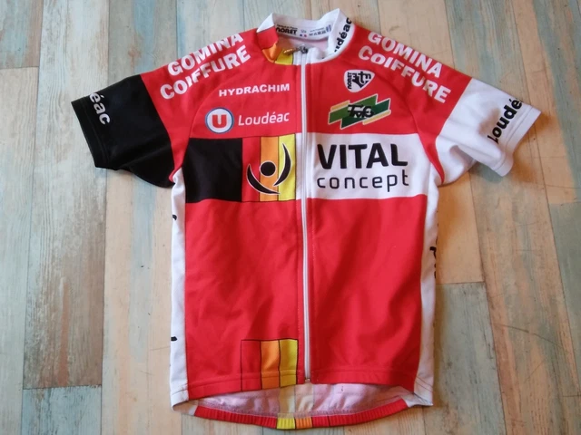 Cyclisme - Vital Concept B&B Hotels Soigne Le Design Et Le Lancement De Son Nouveau Maillot 2019 Cyclisme - Vital Concept B&B Hotels Soigne Le Design Et Le Lancement De Son Nouveau Maillot 2019