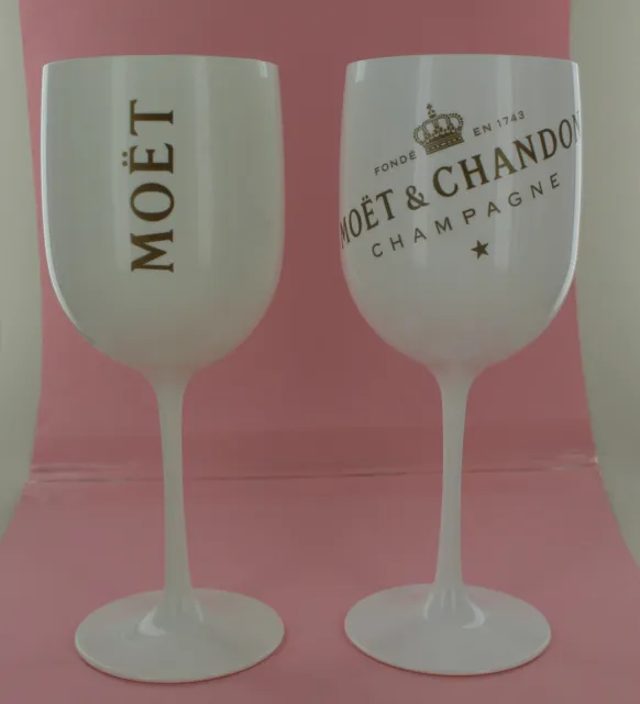 Moet & Chandon Champagne Wine Plastic Glasses Goblets
