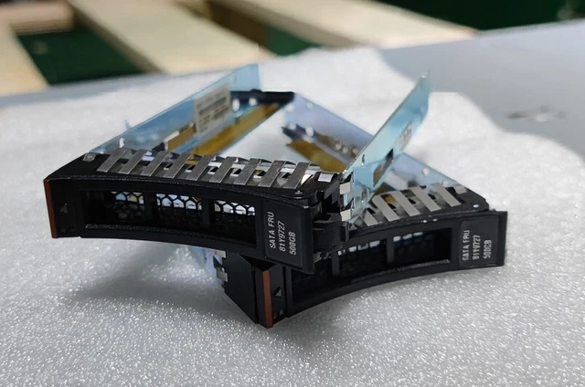 2.5  44T2216 SAS HD Drive Caddy Tray 4 IBM x3650 x3550 x3500 x3400 M2 M3 M4 HS22
