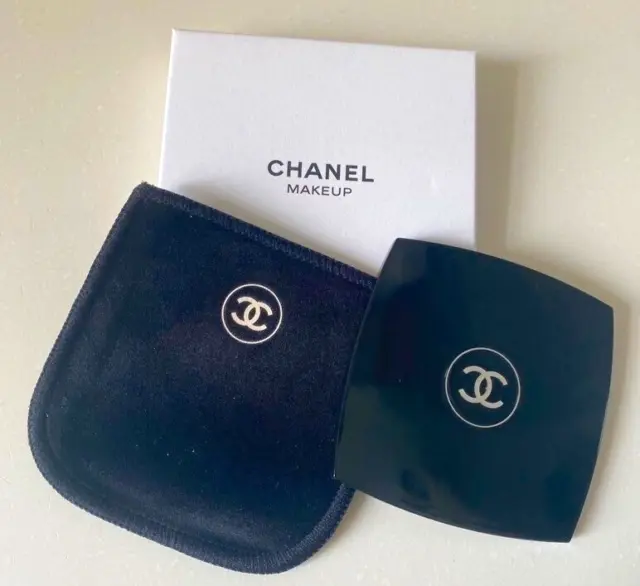 CHANEL BEAUTY MAKEUP Mirror with Velvet pouch Beige Logo VIP Gift