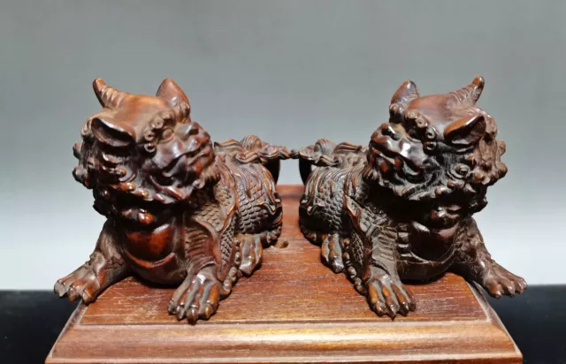 Pair chinese boxwood fierce kirin statue collect hand piece netsuke table decor