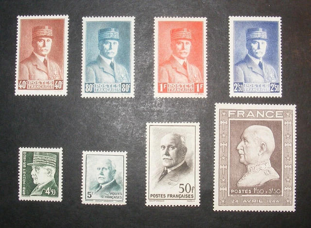 Ganze Bögen - Feuille de 40 timbres du Maréchal Pétain
