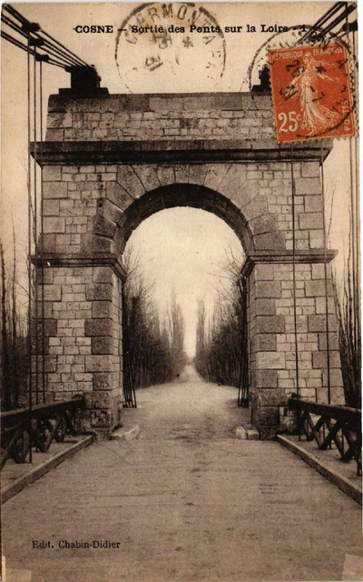 CPA COSNE - Sortie des Ponts sur la Loire (456381)