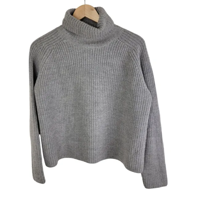 Banana Republic Womens Merino Wool Knit Turtleneck Sweater size M Grey Cropped