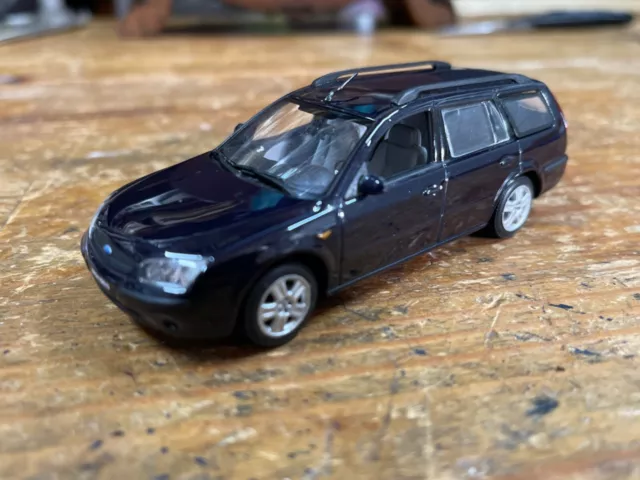 Ford Mondeo Estate Mk3 Black Purple 1/43 Minichamps Diecast  Police Code 3