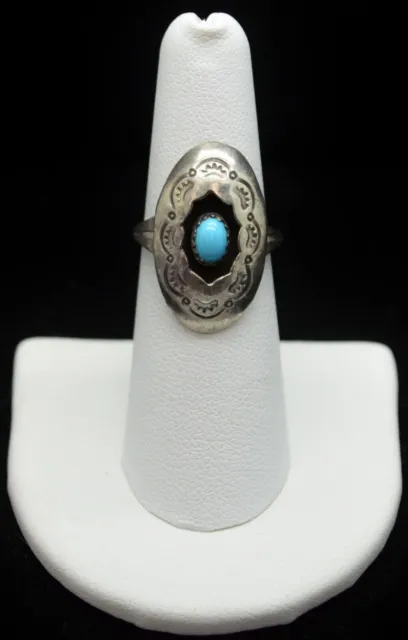Sterling Silver Pretty Ovular Blue Stone Ring SZ 6.5 #FMX408