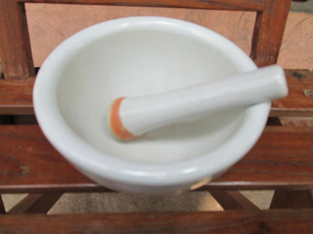 Mortier Et Pilon Ancien Porcelaine GDV - Vintage Années 1950