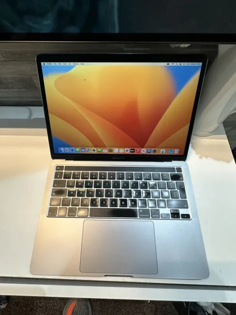 Apple MacBook Pro 13 2020 Touch Bar Space Grey i5 1.4GHz 256 SSD 8GB RAM