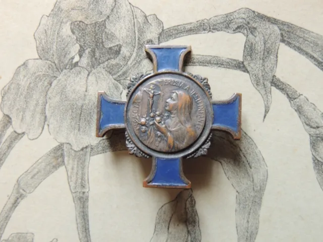 Ancienne Broche Religieuse Sainte Therese de Lisieux croix émaillée