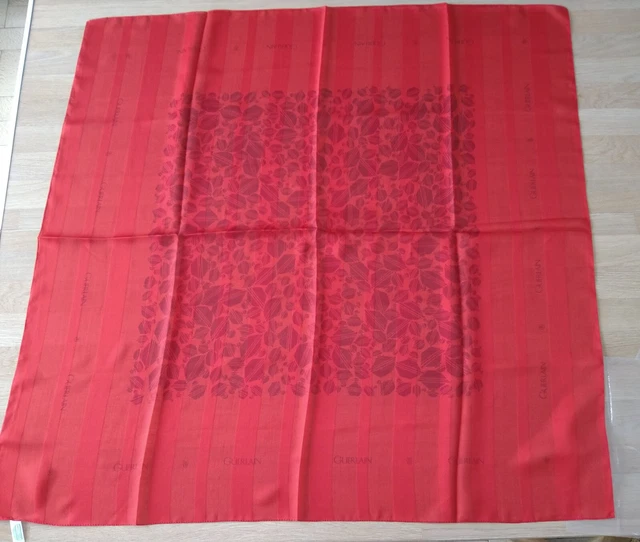 Foulard En Soie Vintage GUERLAIN - 86x88 Cm - Fond Ivoire - Occasion