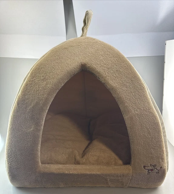 Best Pet Supplies 18” X 18” X 16” Tan Pet Bed House - New WITH Tags! Cat or Dog