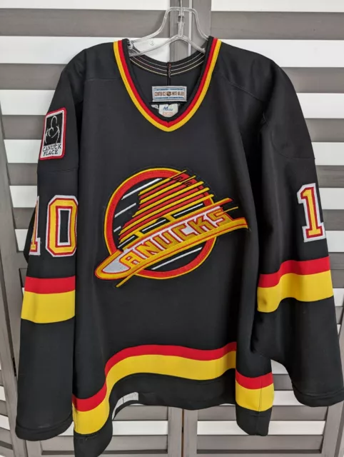 vancouver canucks 90s jersey