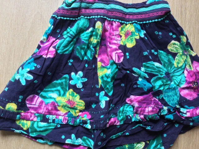 Jupe Fille Motif Hirondelles Rose - Marque Vynil Fraise, Taille 8 Ans (128 Cm), Neuve Sans étiquette