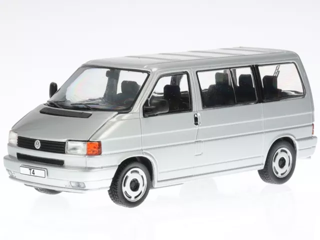 VW T4a Multivan Bus 1990 silver diecast model car CLC429 IXO 1:43