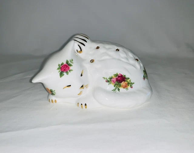 ROYAL ALBERT - Old Country Roses, cat / kitten shaped pomander / pot ...