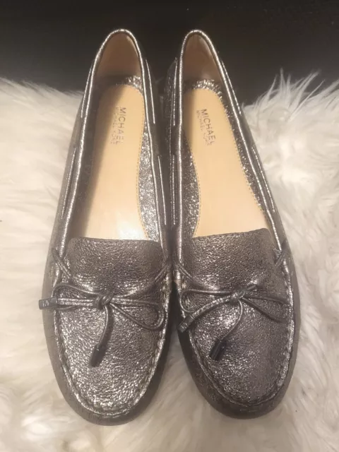 Sixe8- Michael Kors Daisy Moc Sparkle Nickel