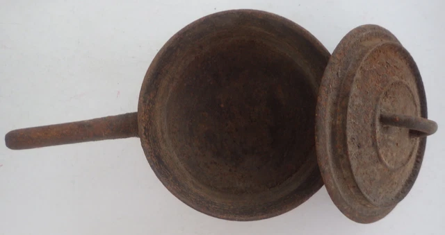 ANCIENNE COCOTTE PIED Tripode en Fonte / Chaudron 13cm - Vintage EUR